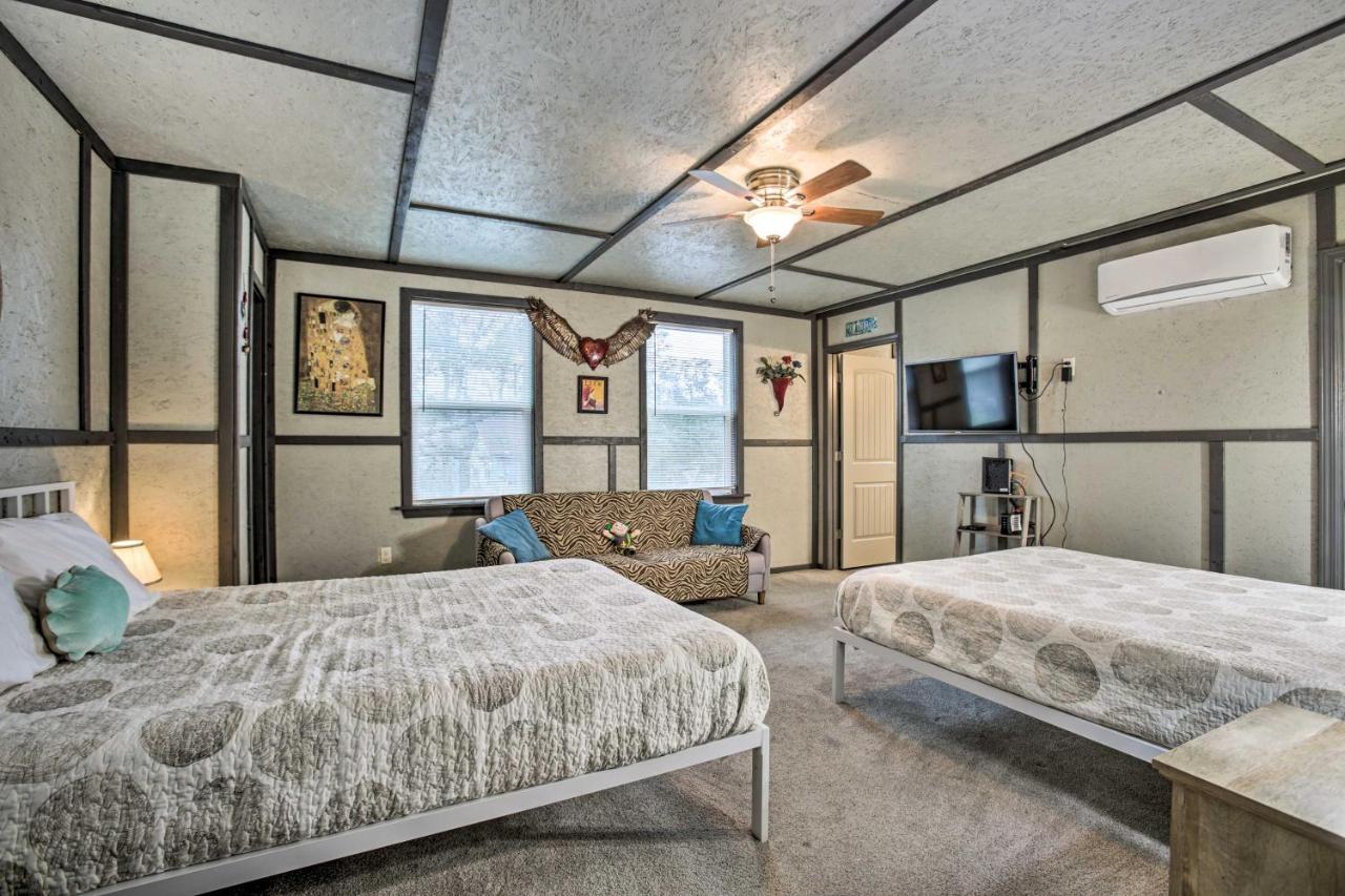 Waterfront Bay St Louis Beach House With Deck!Bay St. Louis エクステリア 写真