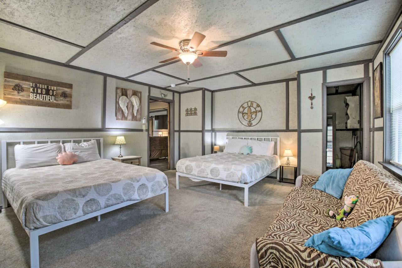 Waterfront Bay St Louis Beach House With Deck!Bay St. Louis エクステリア 写真